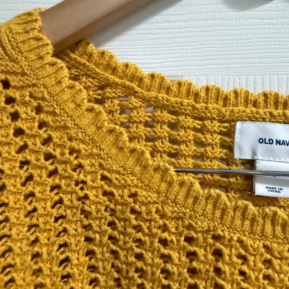 Old Navy Mustard Yellow Short Sleeve Sweater Knit Top Layer Staple - Picture 6 of 6